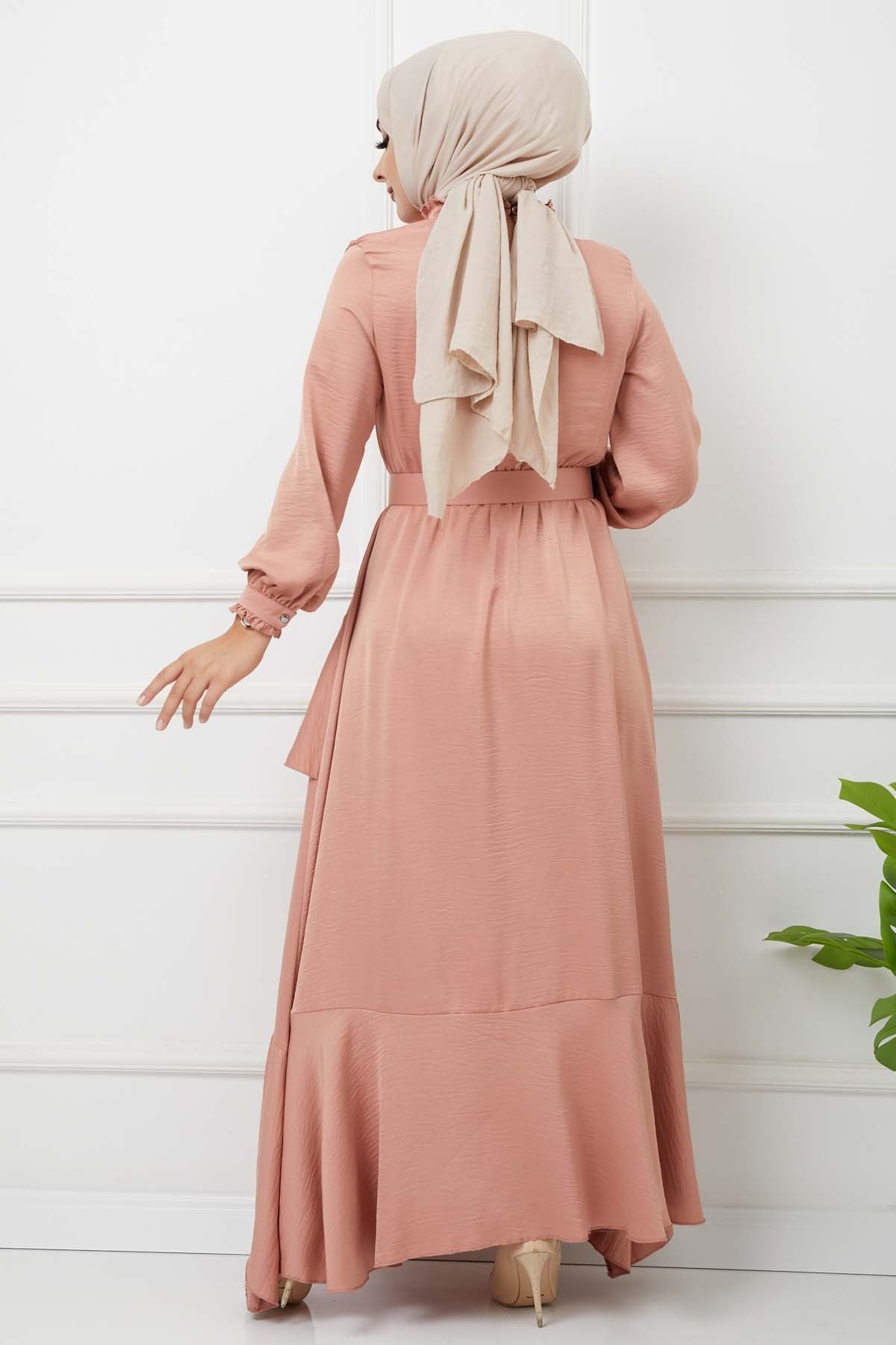 Önü Parçalı Kemerli Aerobin Saten Elbise - Yavru Ağzı