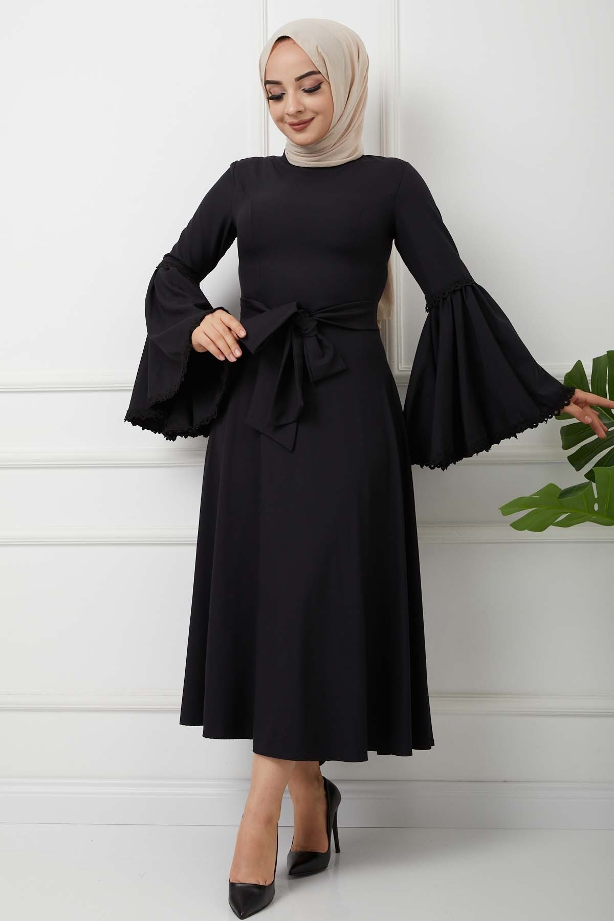 Volan Kol Dabıl Elbise - Siyah