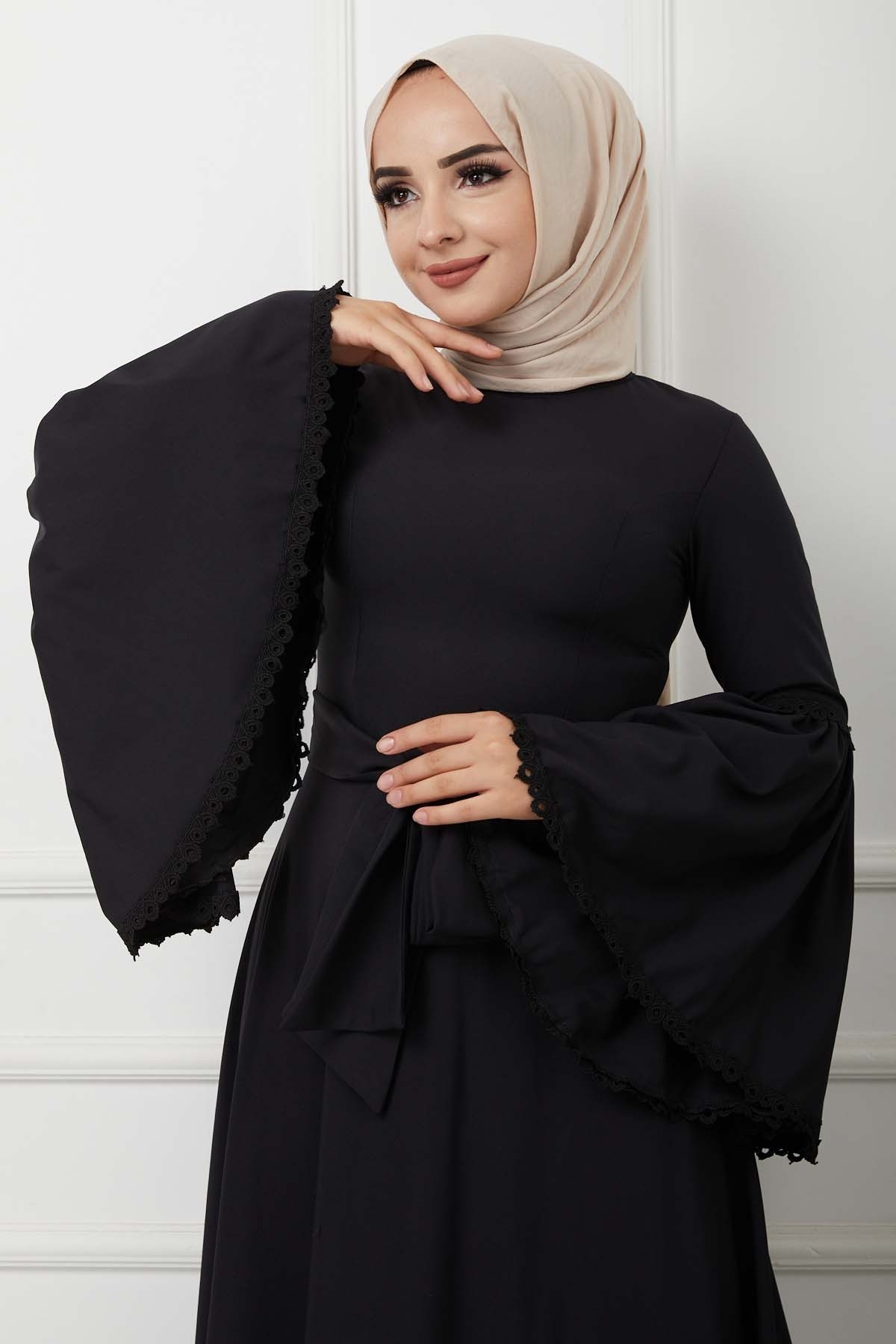 Volan Kol Dabıl Elbise - Siyah