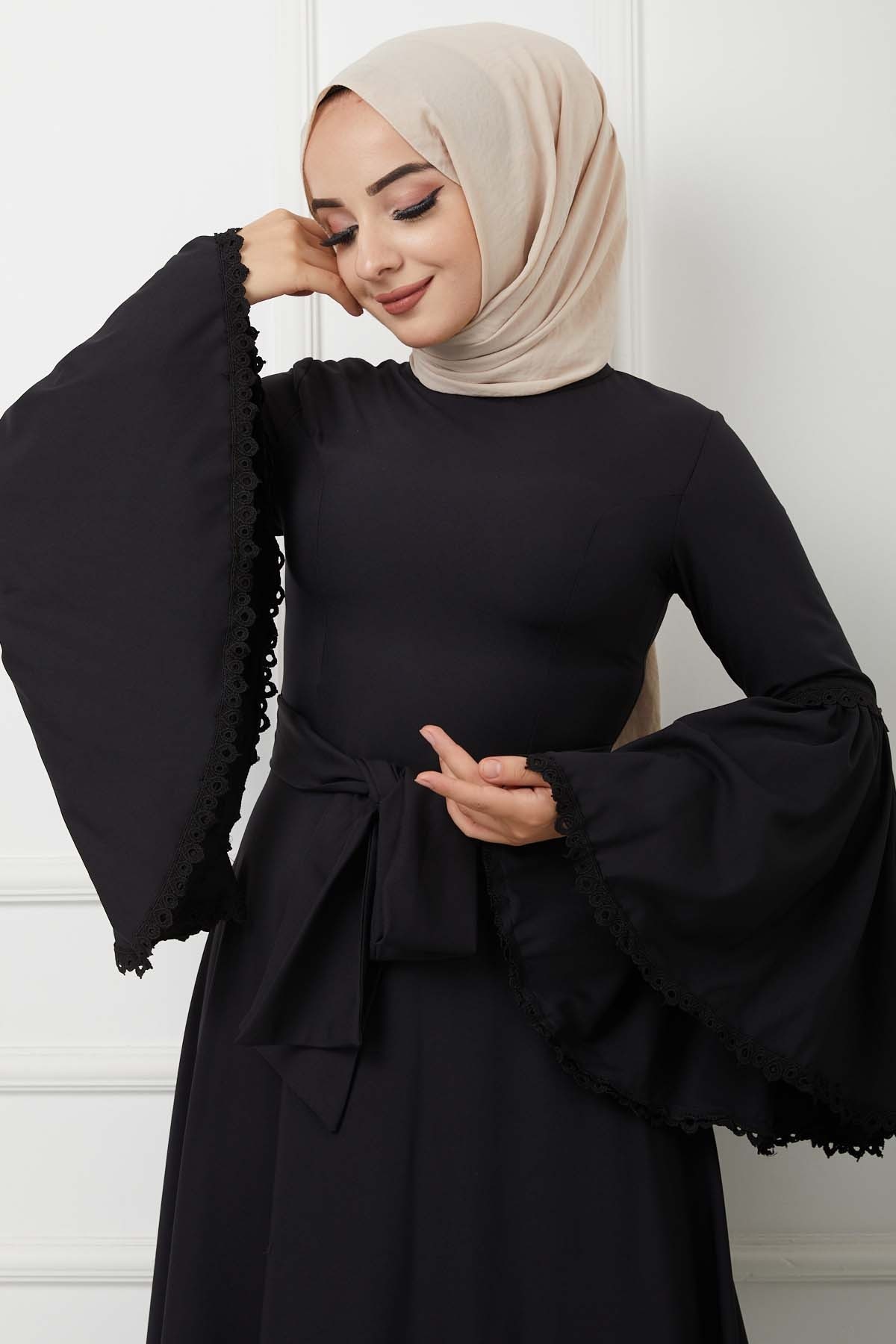 Volan Kol Dabıl Elbise - Siyah