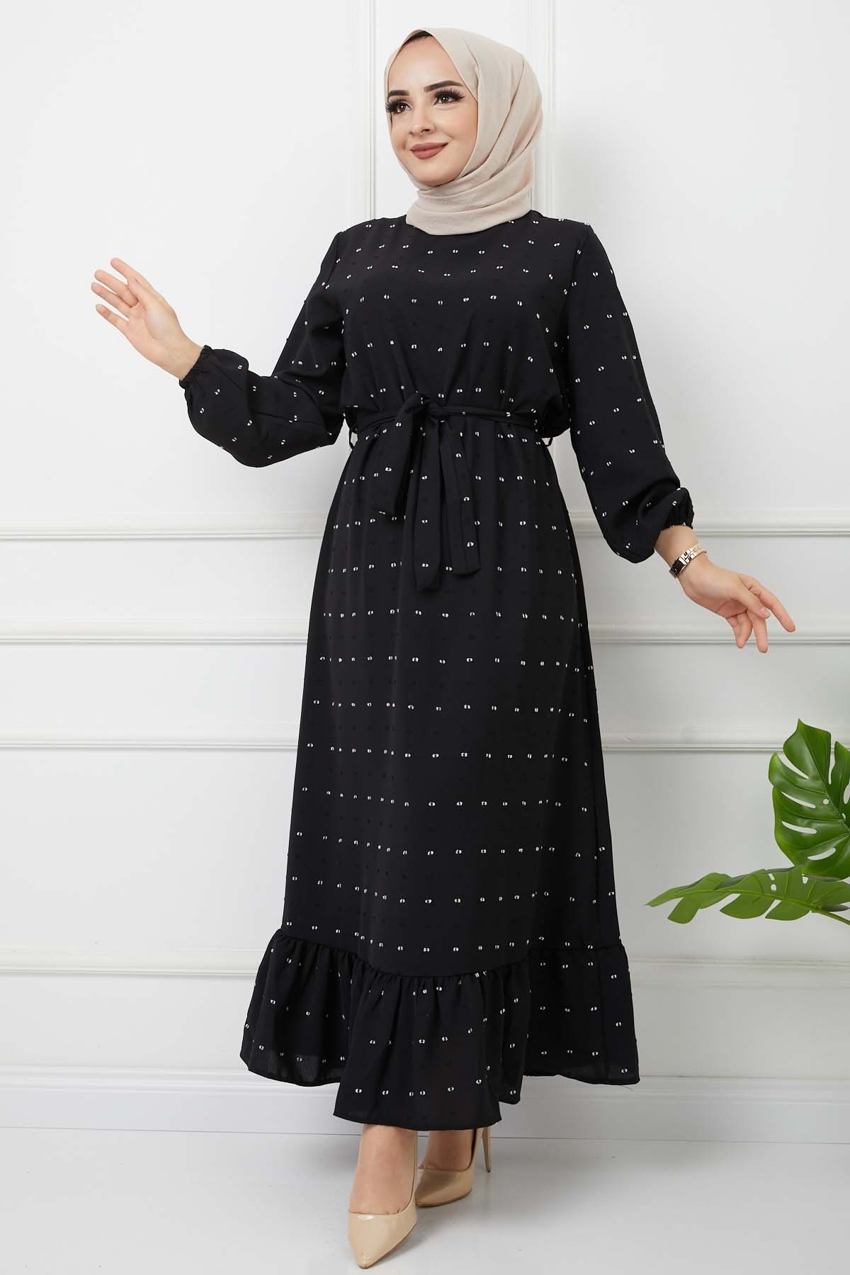 PonPon İşlemeli Elbise - Siyah