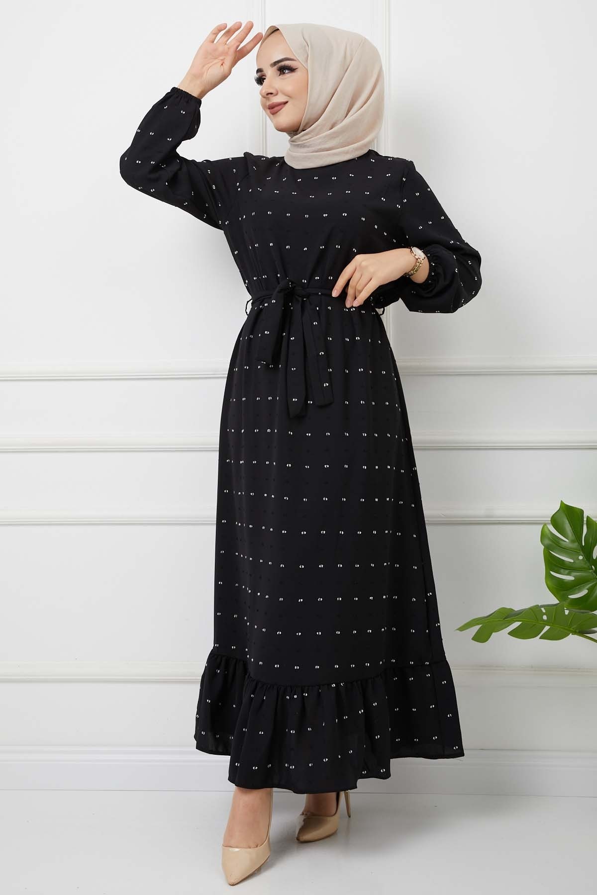 PonPon İşlemeli Elbise - Siyah