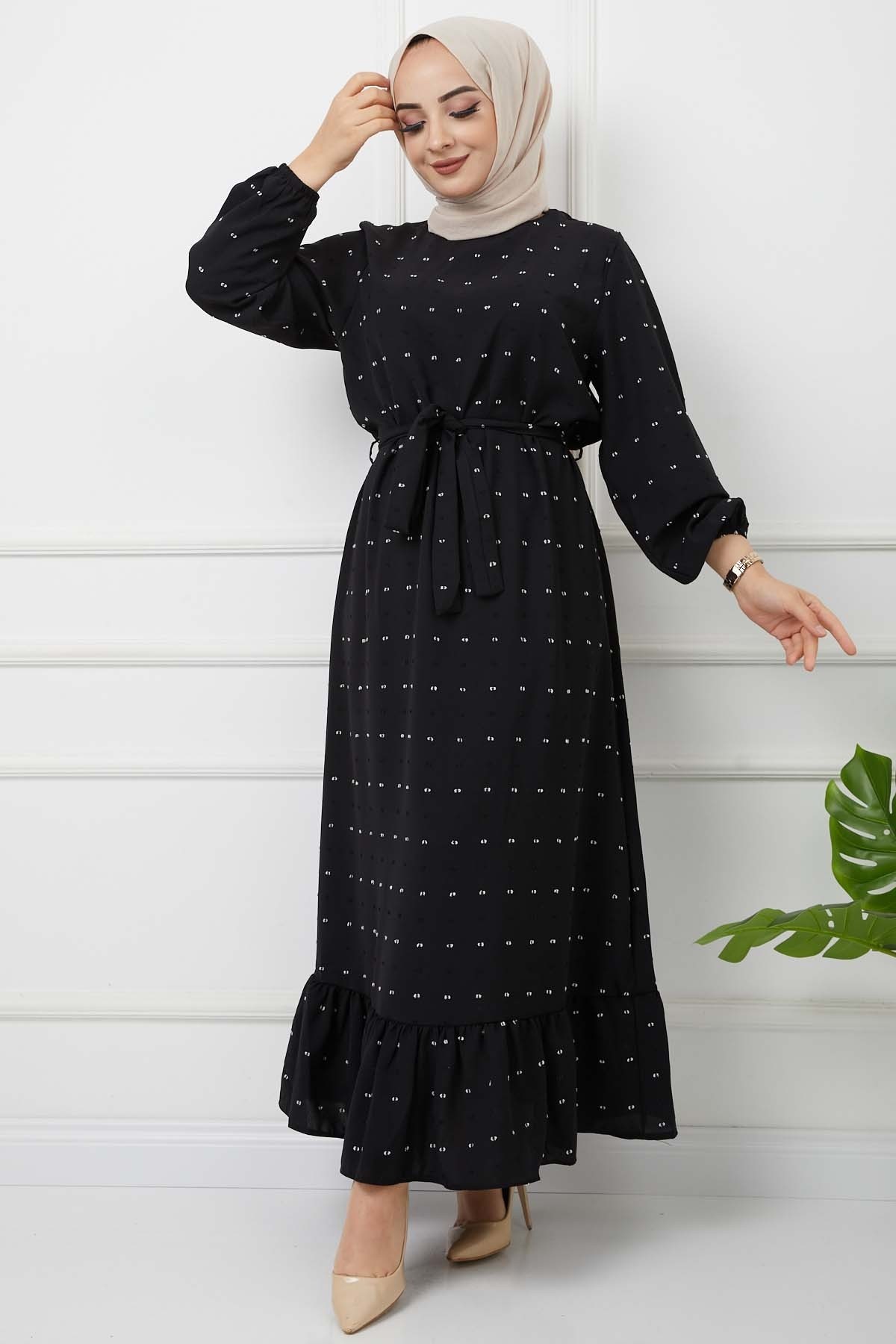 PonPon İşlemeli Elbise - Siyah