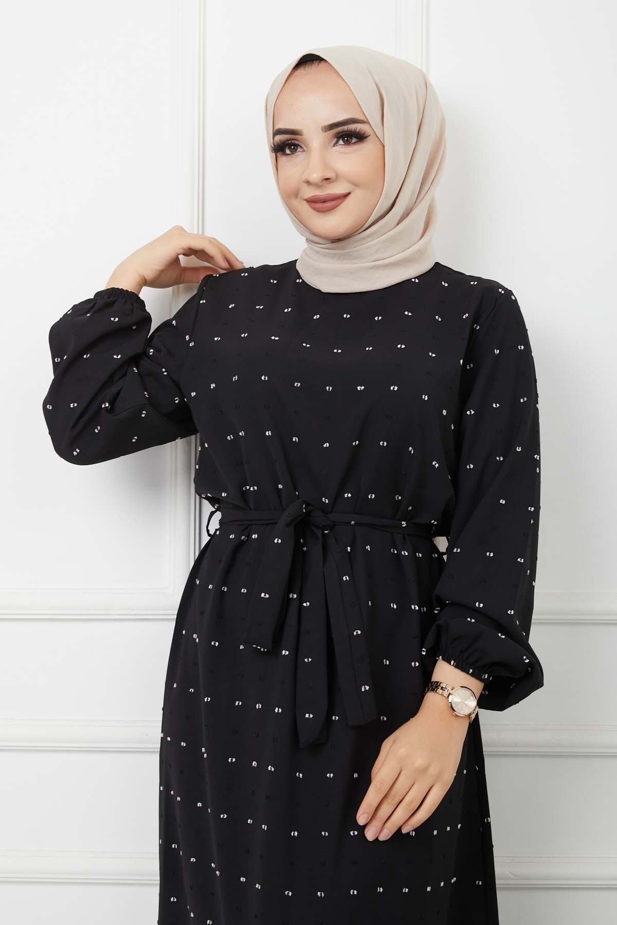 PonPon İşlemeli Elbise - Siyah