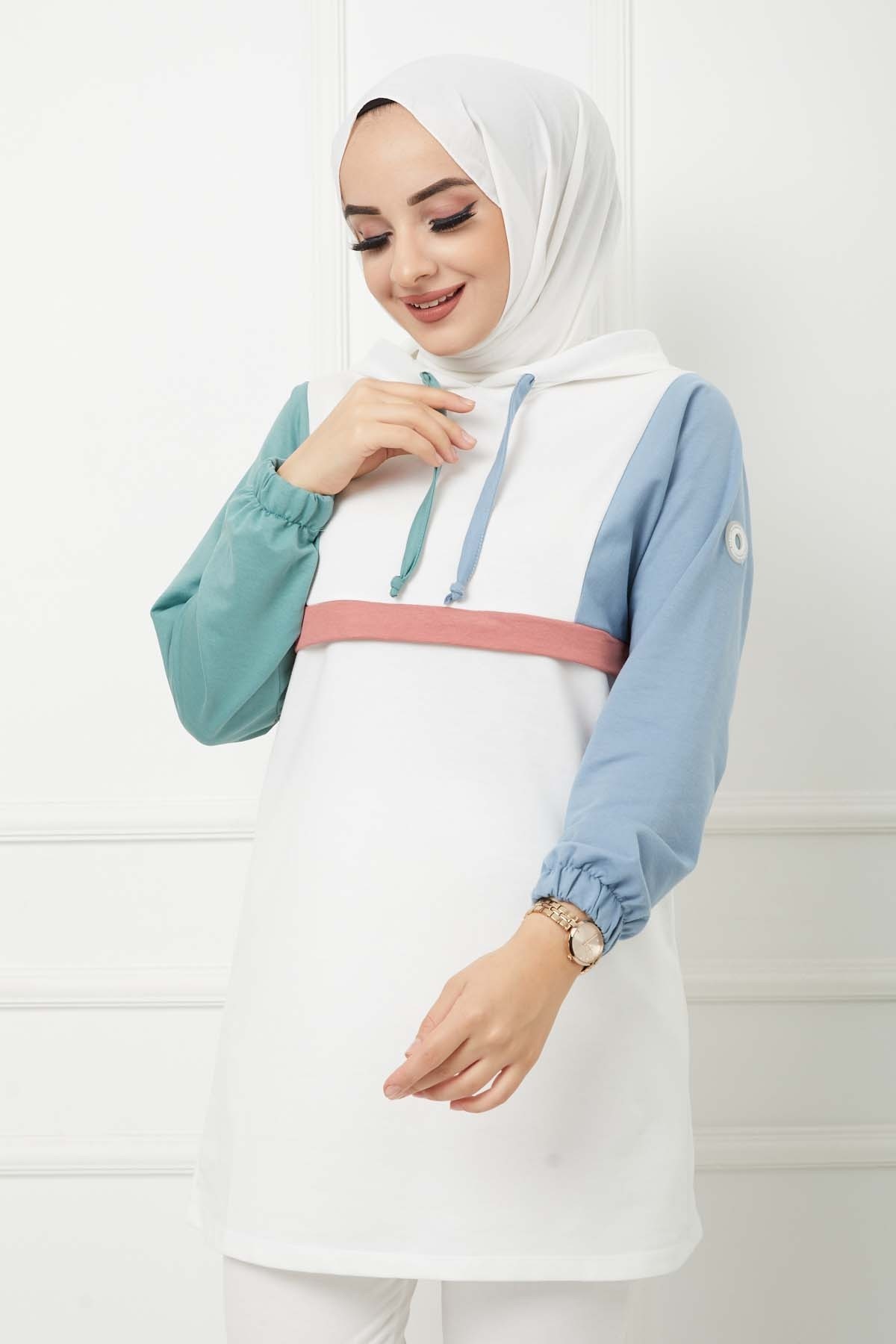 Garnili Şerit Detaylı Takım - Beyaz