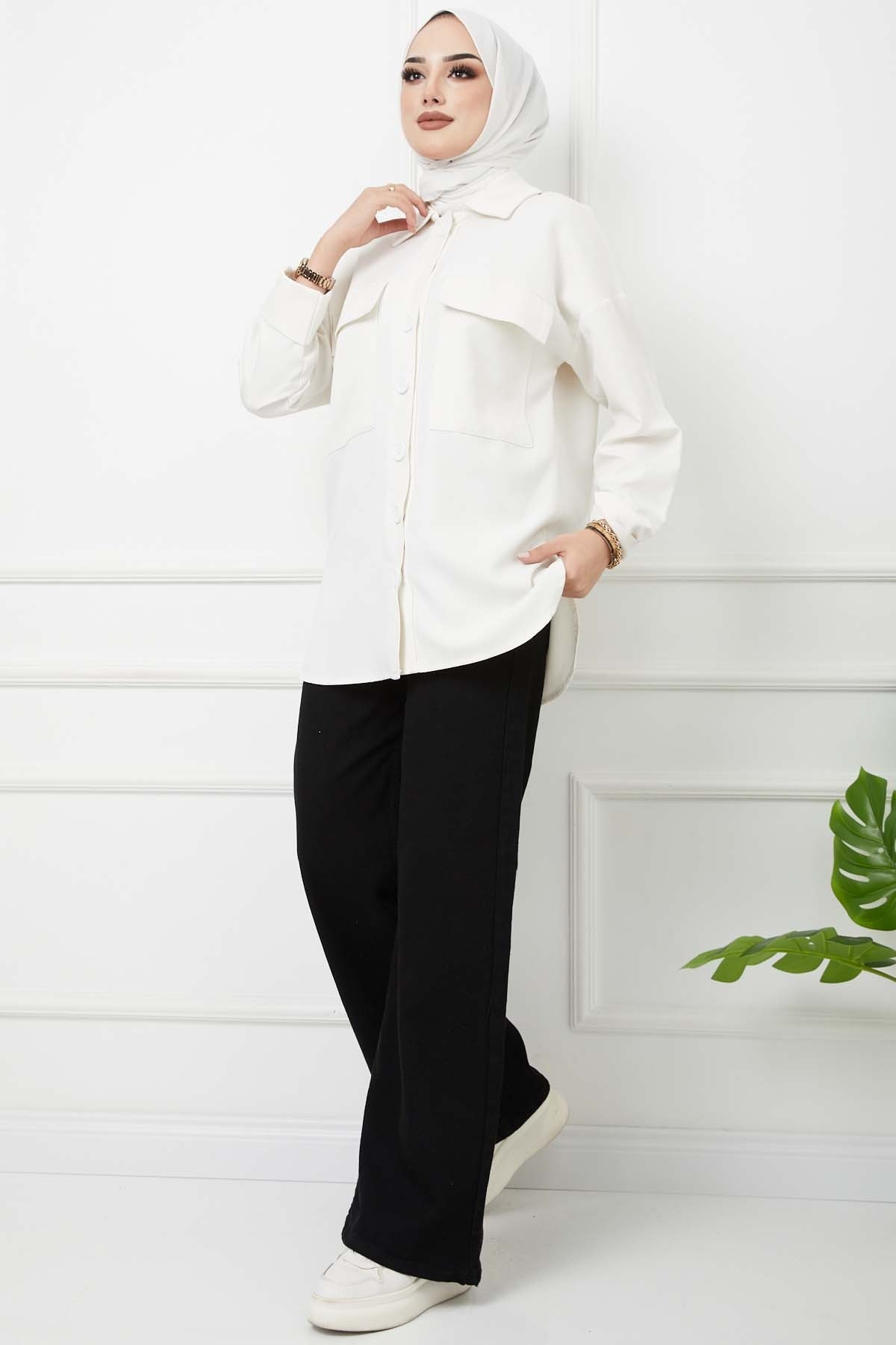 Düğme Detayalı İspanyol Paça Kot Pantolon -