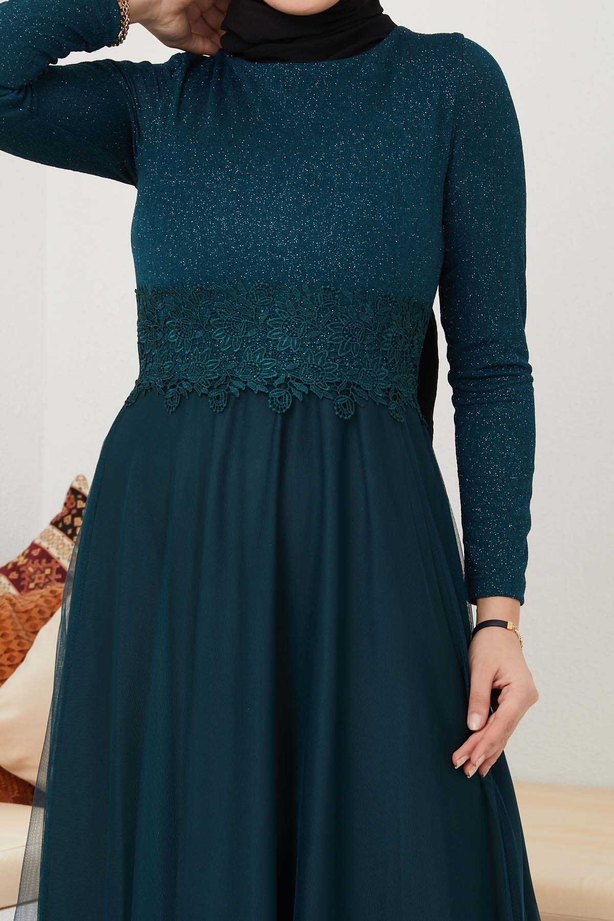 Beli Dantel Şeritli Abiye - Zümrüt