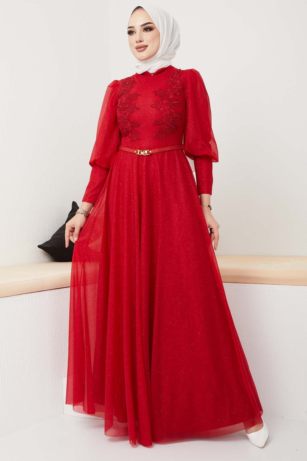 Dantel Detaylı Kemerli Abiye - Kırmızı