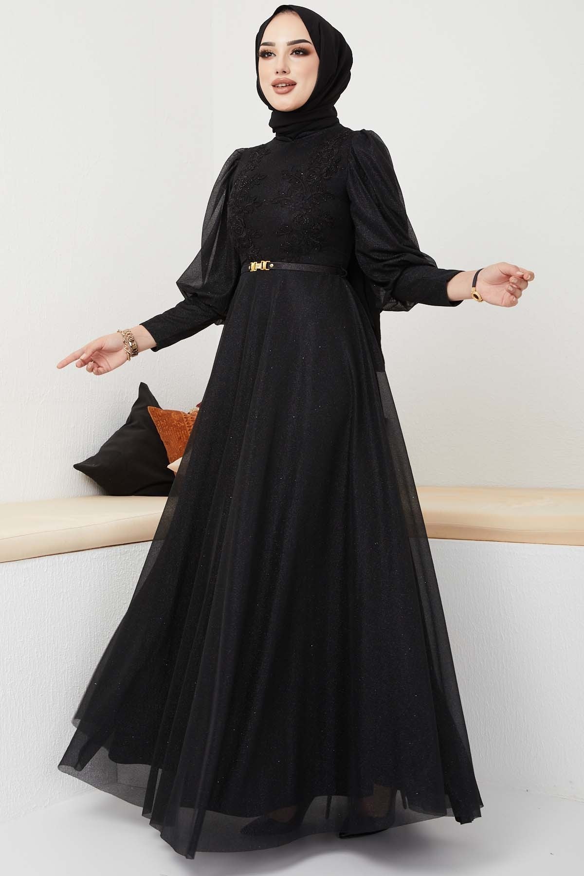 Dantel Detaylı Kemerli Abiye - Siyah