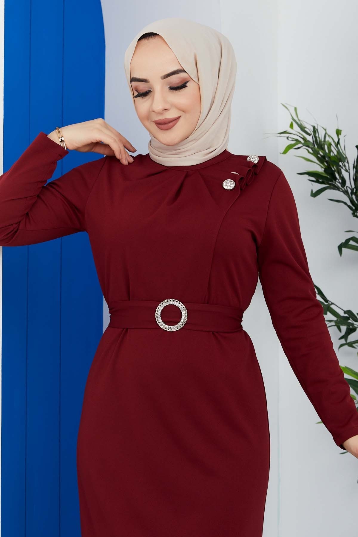 Omuz Düğmeli Kemerli Elbise - Bordo