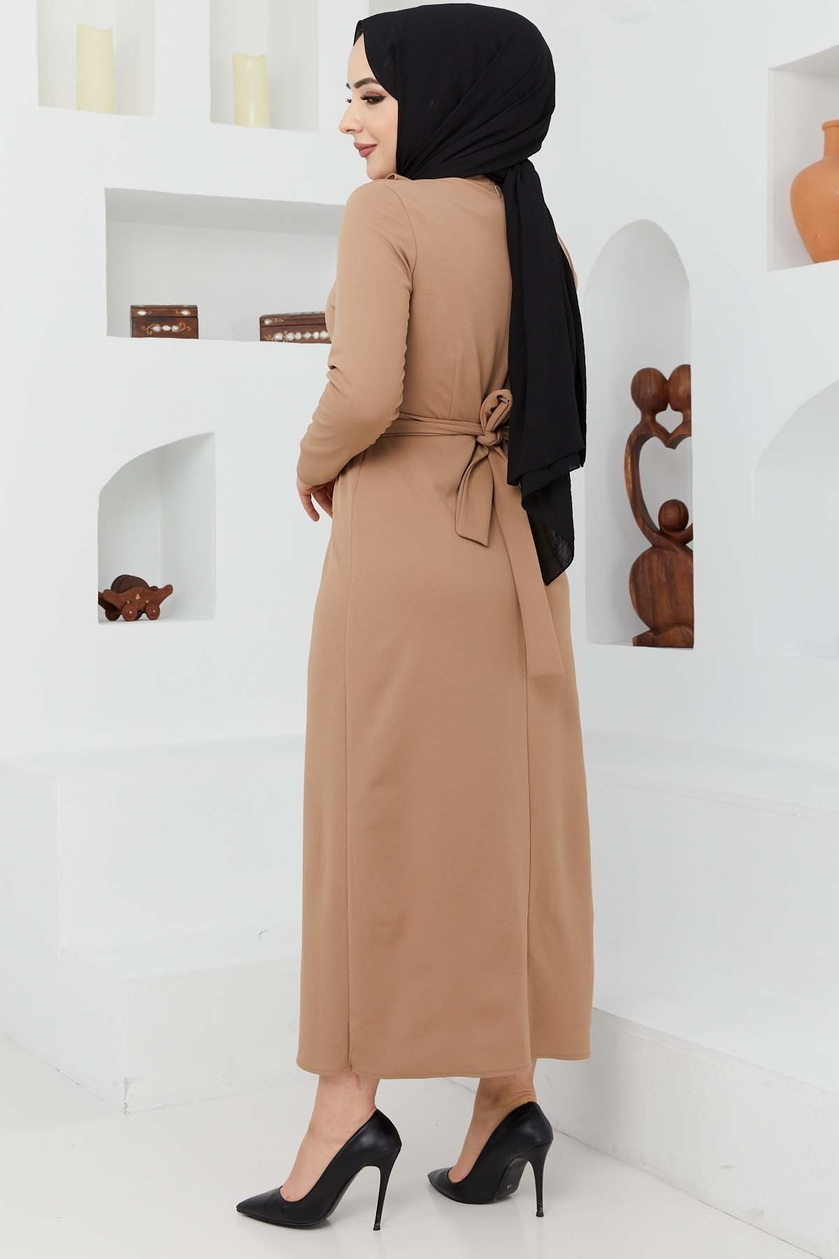 Omuz Düğmeli Kemerli Elbise - Bej