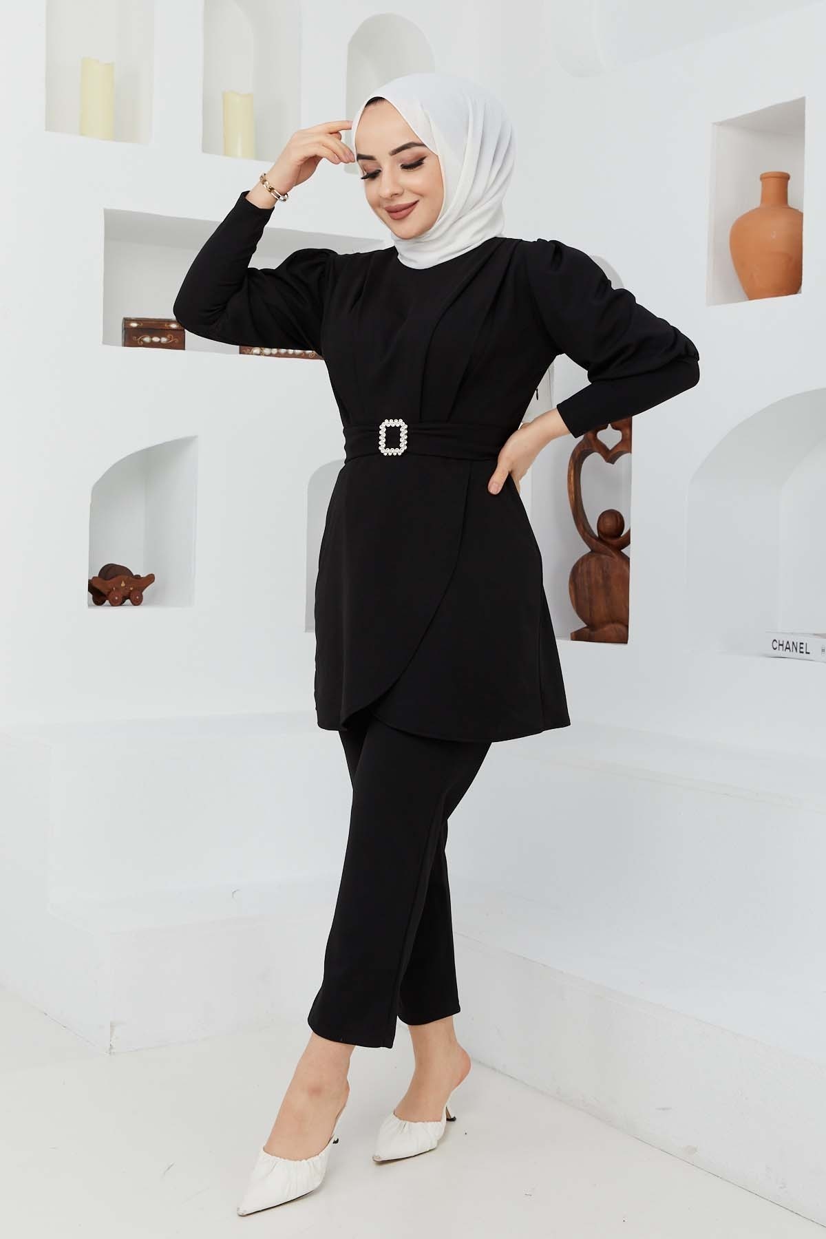 Kemerli Taşlı Takım - Siyah