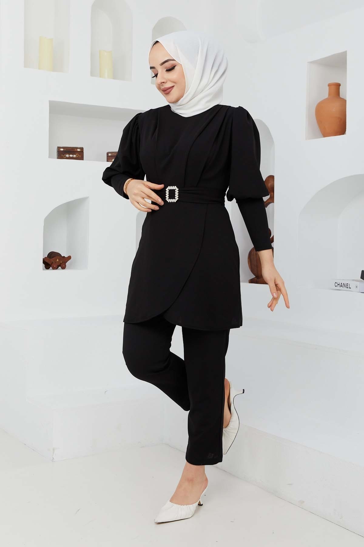 Kemerli Taşlı Takım - Siyah