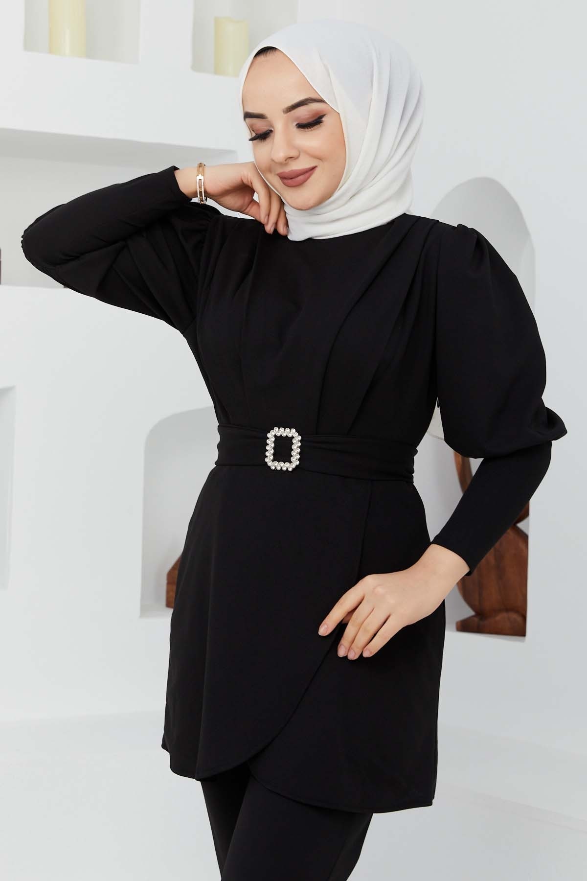 Kemerli Taşlı Takım - Siyah