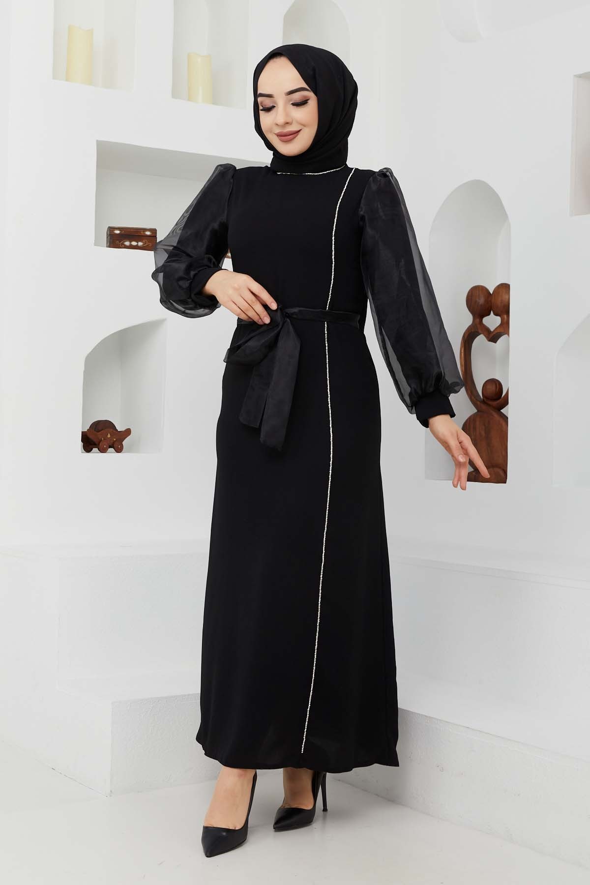 Betül Abiye - Siyah