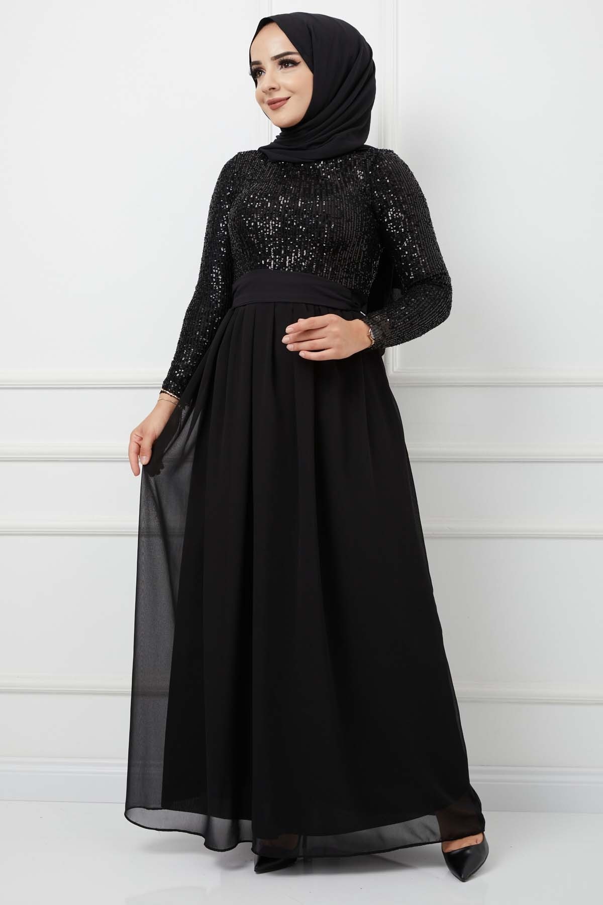 Üstü Pullu Abiye - Siyah