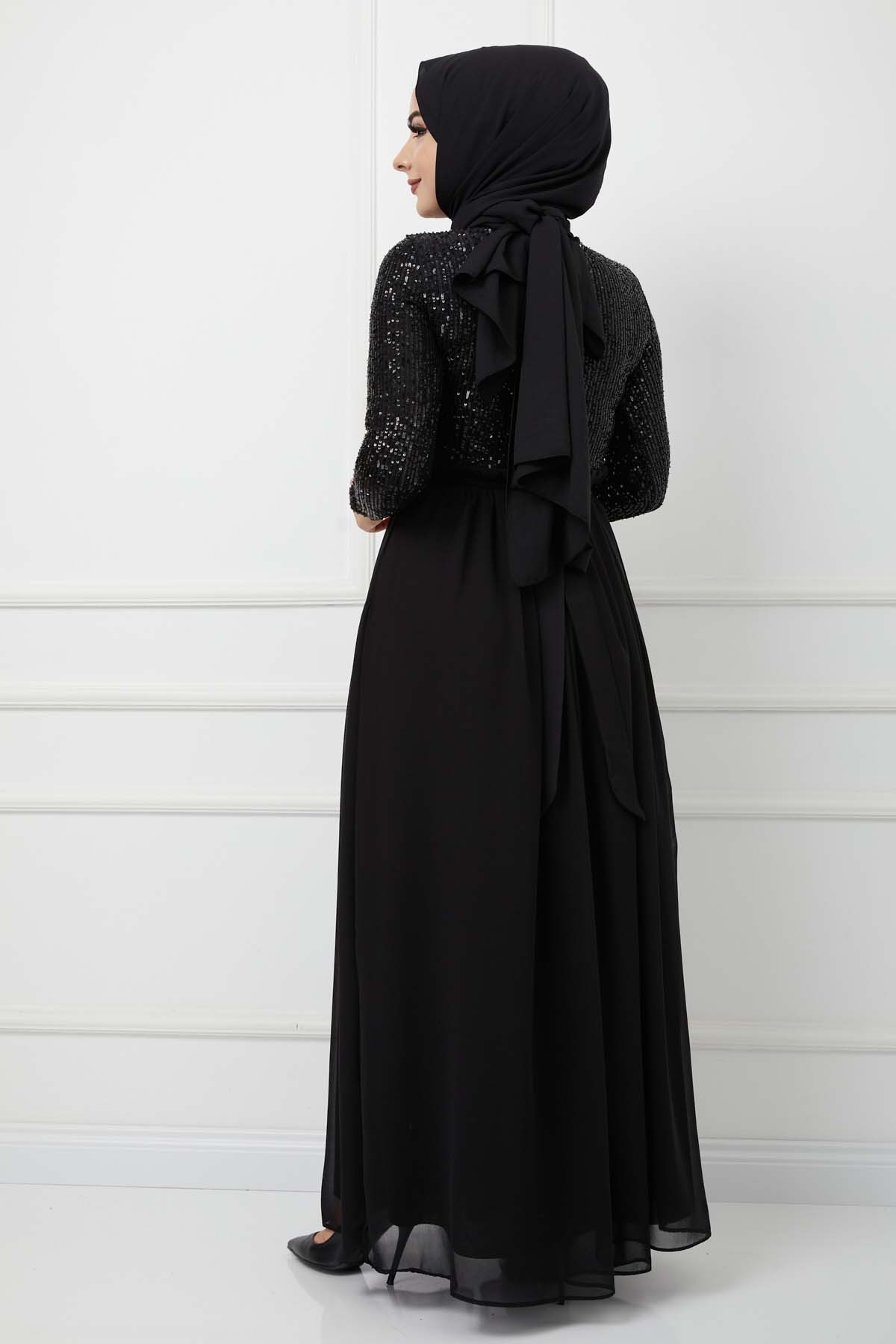 Üstü Pullu Abiye - Siyah