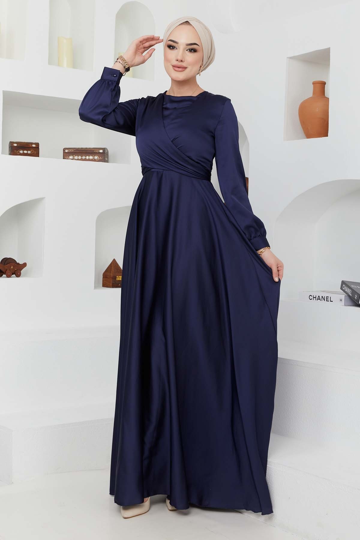 Ceren Saten Abiye - Laci