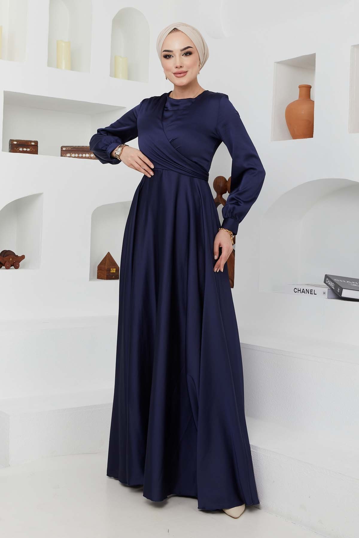 Ceren Saten Abiye - Laci