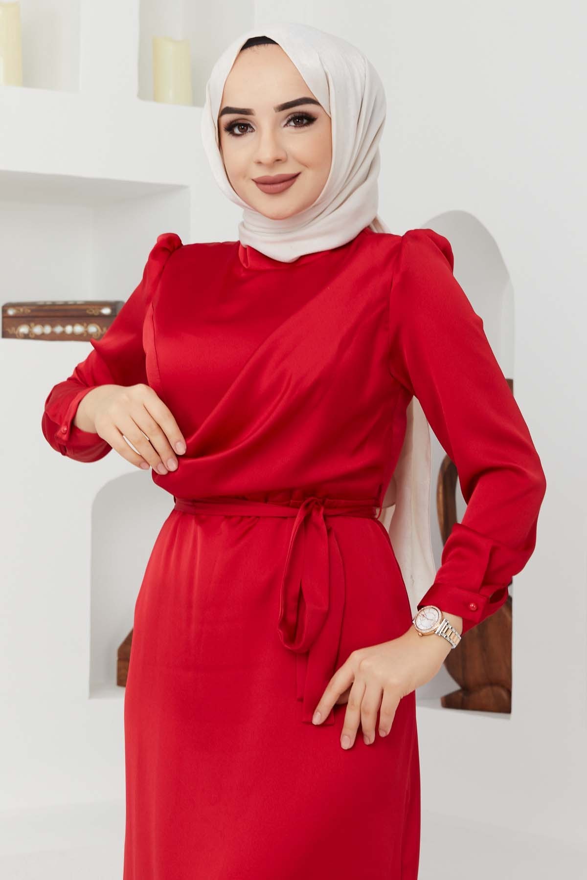 Ahu Saten Abiye - Kırmızı