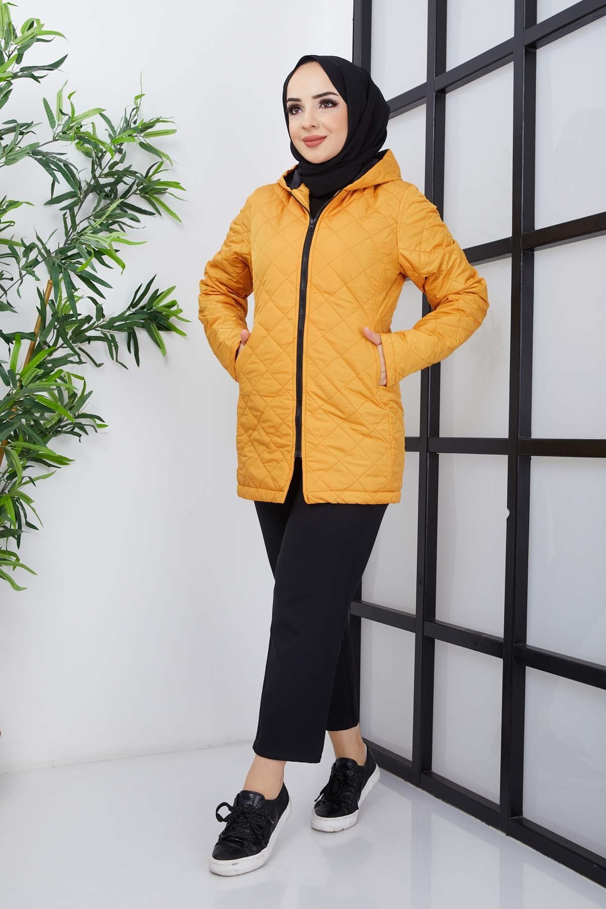 Victoria Kapitoneli Mont - Hardal