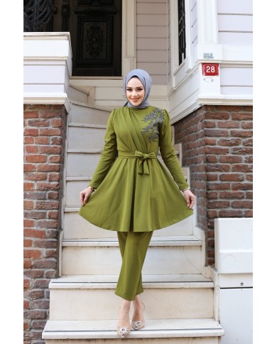 Ulyana Taşlı Takım - Yağ Yeşili