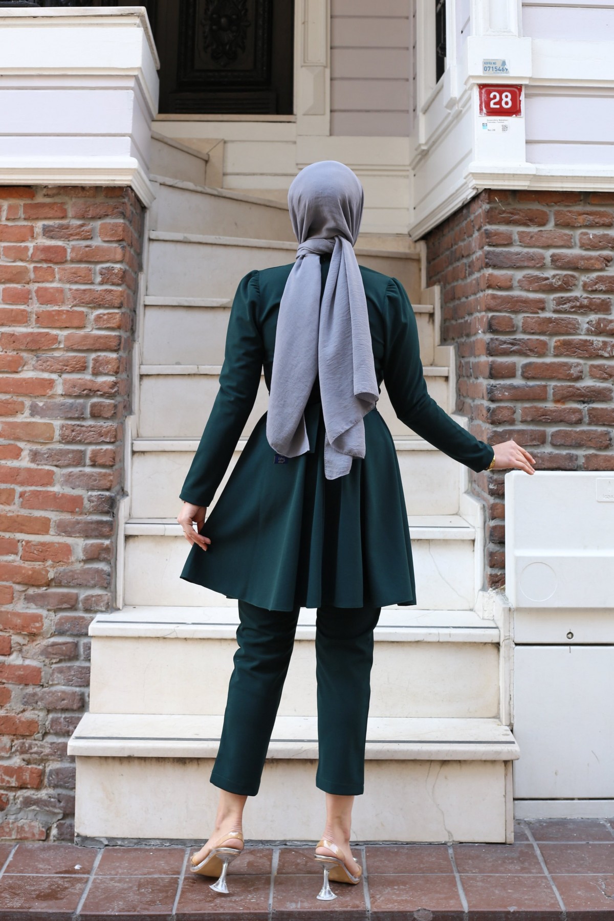 Ulyana Taşlı Takım - Yeşil